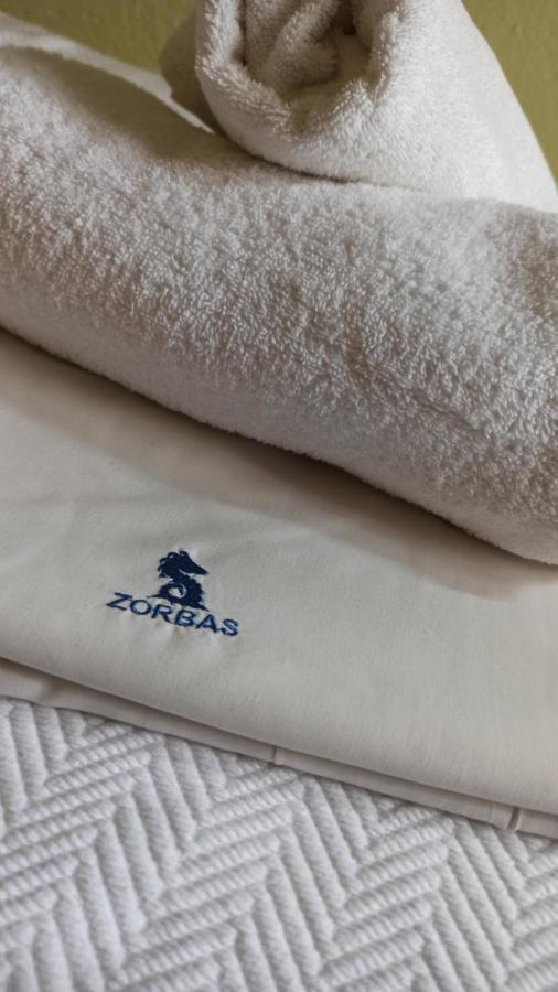 الشقق الفندقية فلوغيتافي  Zorbas Sand المظهر الخارجي الصورة